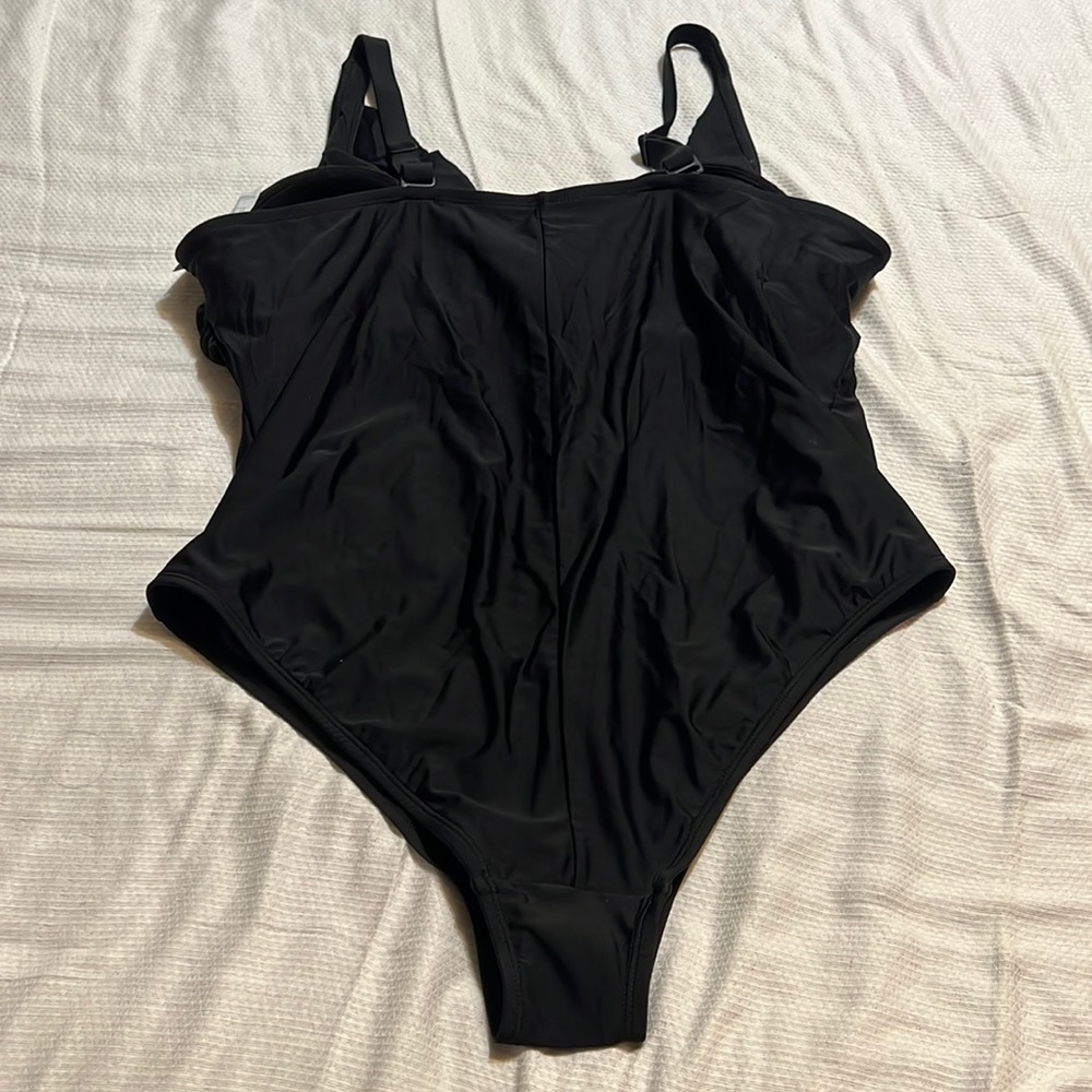 BNWT Kona Sol Ruffle Black one piece swimsuit Plus size 22W - Picture 5 of 6